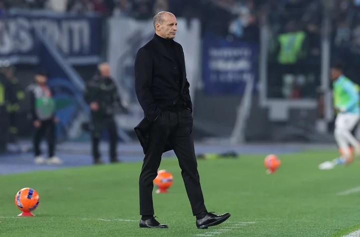 Милан вылетел из Кубка Италии в 1/8 — и теперь надеется на «проклятие» последних лет.